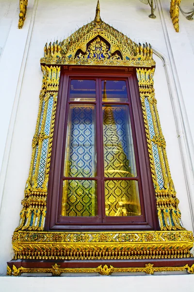 Arte tailandés en ventana . —  Fotos de Stock