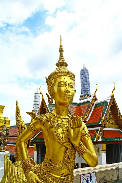 Engel op wat phra kaeo, bangkok — Stockfoto