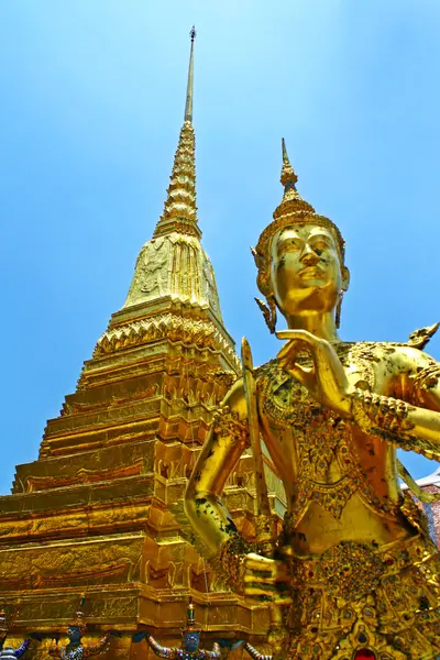 Anioł w wat phra kaeo, bangkok — Zdjęcie stockowe