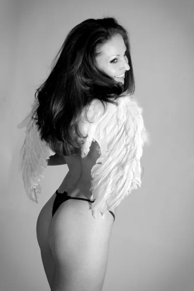 Menina bonita com as asas — Fotografia de Stock