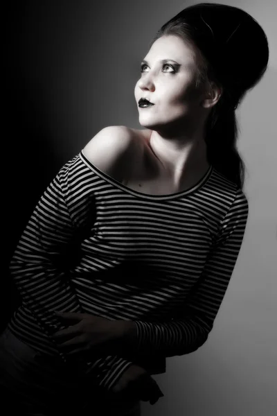 , 女孩 mime 与黑色和白色 — 图库照片
