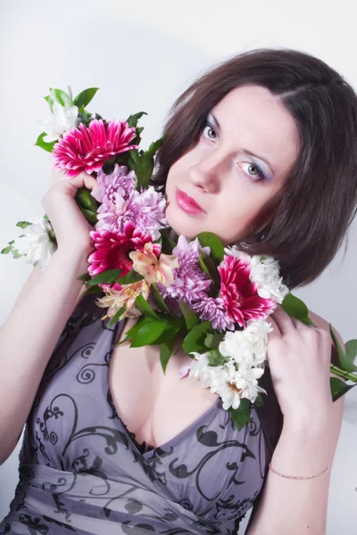 꽃과 소녀 — 스톡 사진