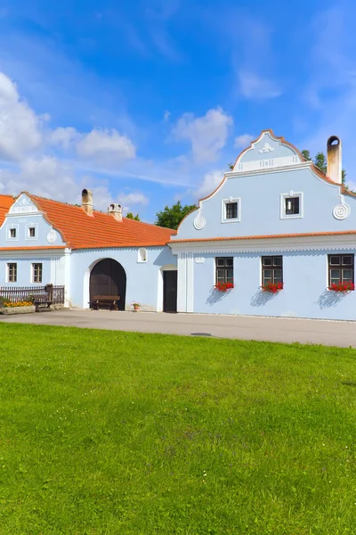 Αγροτική διακοσμημένα σπίτια στην Zabori (Δημοκρατία της Τσεχίας) — Φωτογραφία Αρχείου