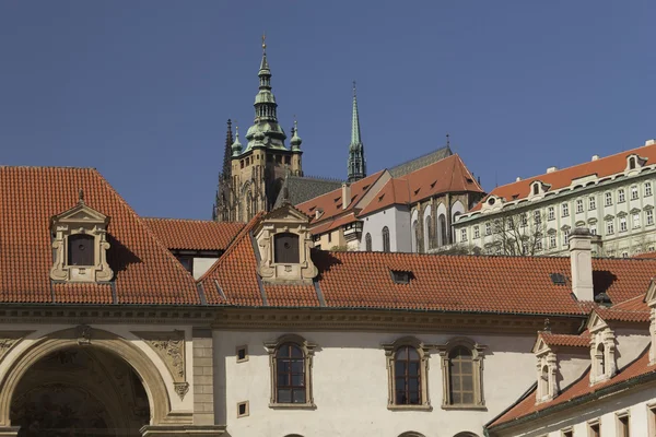 Praha. St. svatovítské katedrály a Pražský hrad — Stock fotografie