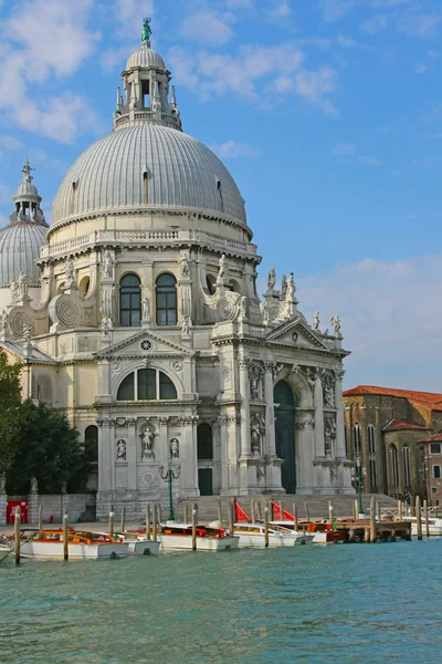 Basílica de Santa Maria della Salute (Venecia ) — Foto de Stock