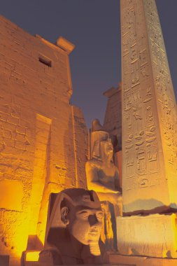 The entrance to the Luxor Temple at night (Egypt) clipart