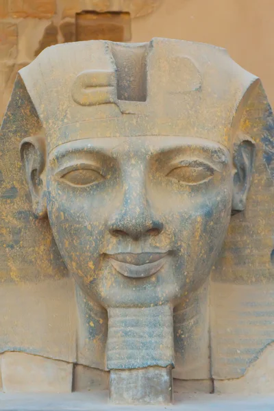 La scultura del re Ramses II (Egitto ) — Foto Stock