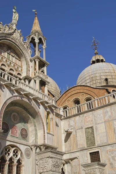 Katedral San marco (Venedik, İtalya). dikey olarak. — Stok fotoğraf