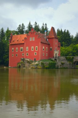 Kırmızı devlet chateau cervena lhota