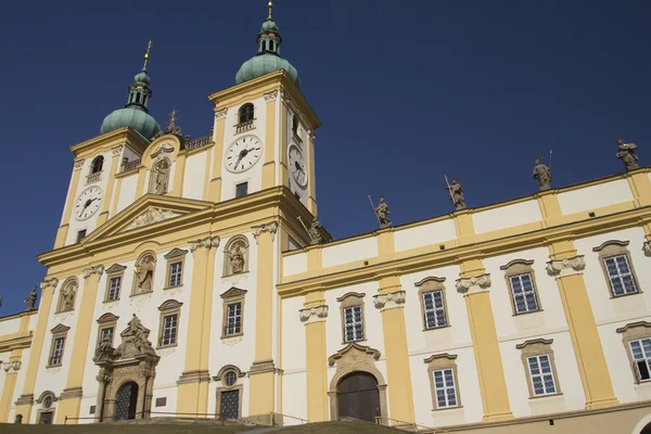 Basiliek van onze lieve vrouw van de Visitatie in olomouc (Tsjechië). — Stockfoto