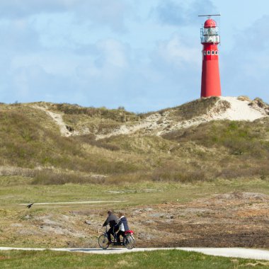 Bir iki kişilik bisiklet Schiermonnikoog (Hollanda)