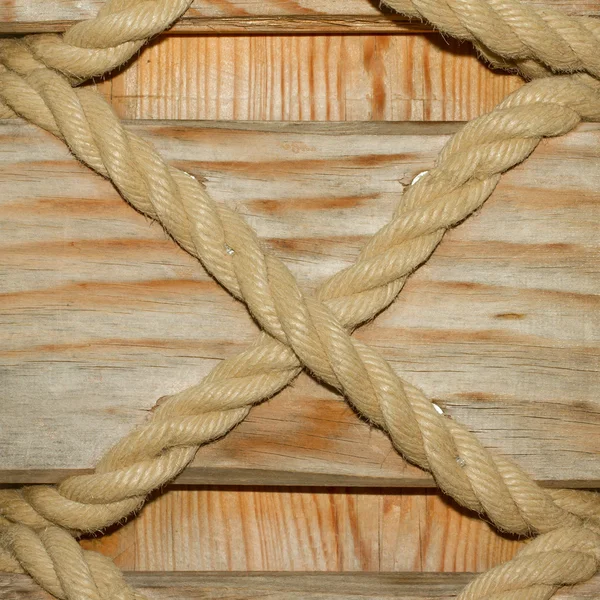 Корабельні мотузки на фоні дерева — стокове фото