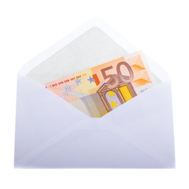 een bankbiljet van 50 euro in een envelop