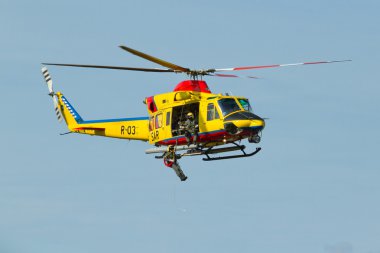 Agusta ab-412 sp helikopter