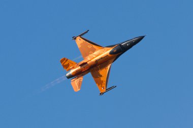 Hollandalı f-16 demo takım