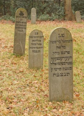 eski bir Yahudi Mezarlığı