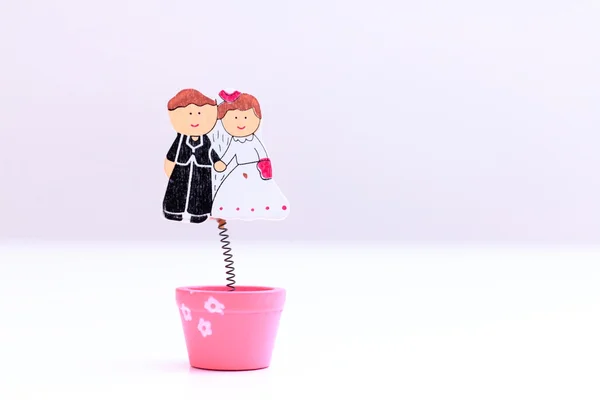Счастливые свадебные игрушки — стоковое фото
