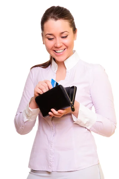 Mulher segurando cartão de crédito — Fotografia de Stock