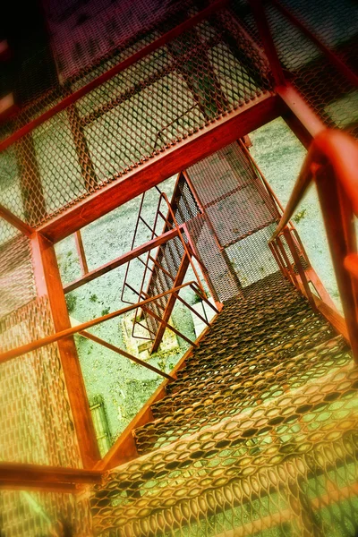 Escalera de fábrica roja Fotos de stock