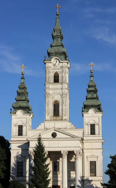 Ortodoxa kyrkan med tre torn — Stockfoto