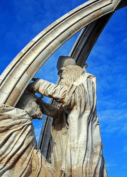 Statue of the priest — Stock Photo, Image