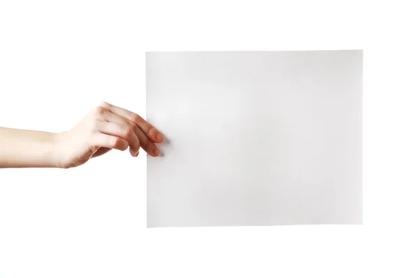 Γυναικείο χέρι που κρατά το φύλλο χαρτιού — Φωτογραφία Αρχείου