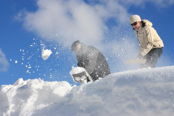 Handmatige sneeuwruimen — Stockfoto