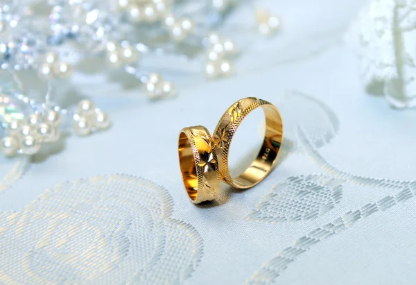 Anéis de casamento Fotos De Bancos De Imagens Sem Royalties