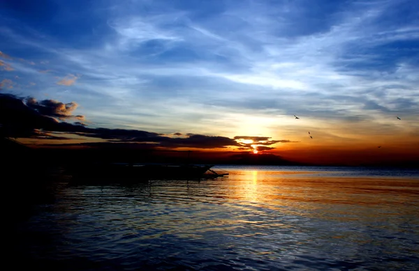 Zonsondergang in de baai — Stockfoto