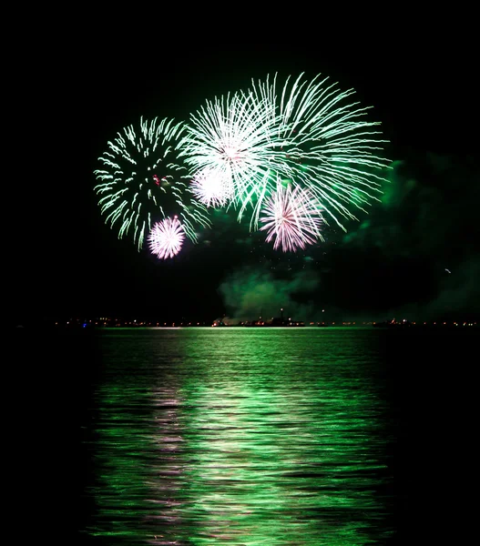 Green Fireworks — Stock Photo, Image