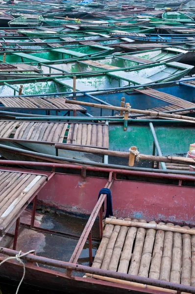 tam coc, demirli kürekli tekneler