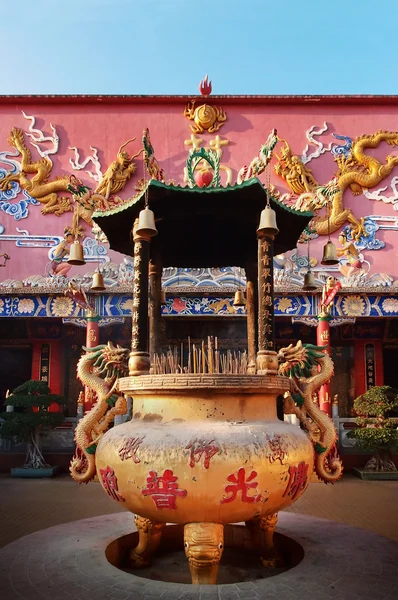 Θυμίαμα καυστήρα, δέκα χιλιάδες buddhas, Χονγκ Κονγκ — Φωτογραφία Αρχείου