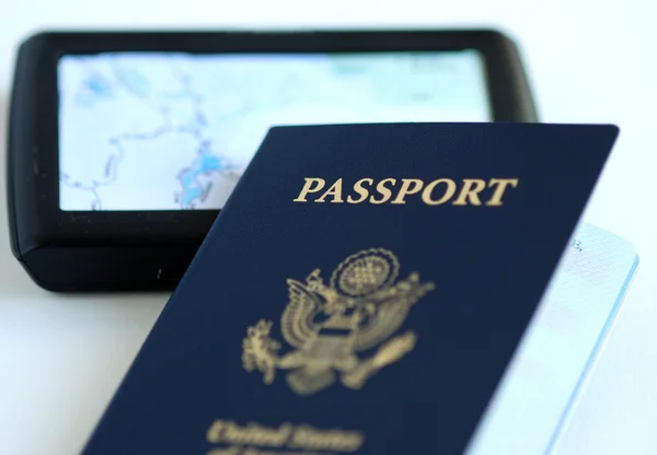 Passaporte e GPS — Fotografia de Stock