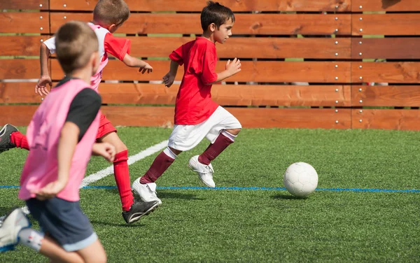 Çocuklar Futbolu — Stok fotoğraf