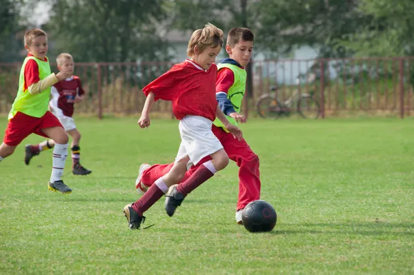 儿童足球 — 图库照片