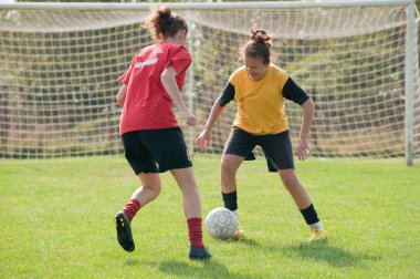 Bayanlar futbol