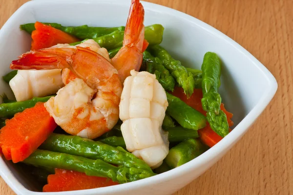 Thai food, Stir-fried asparagus with seafood — Stock Photo, Image