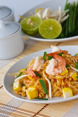 Thai stir-fried rice noodles (Pad Thai) clipart