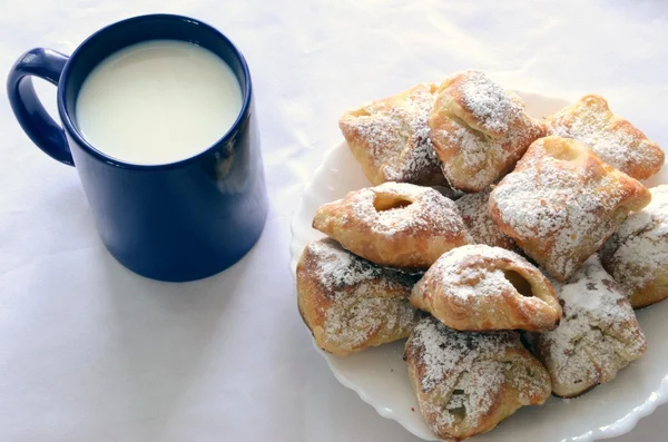 stock image Plate of Cookies and Glass of Milk