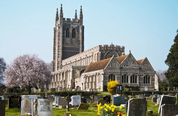 Alte Kirche mit Friedhof england — Stockfoto