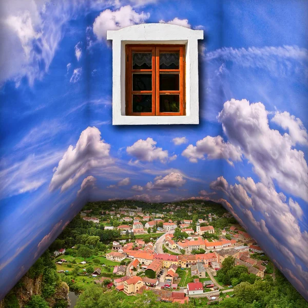 Paisaje de sala de fantasía con nubes, ciudad y ventana — Foto de Stock