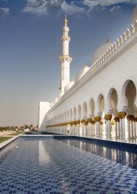 Sheikh Zayed Mosque side view clipart