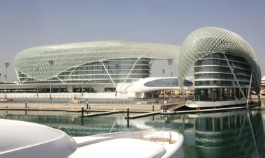 yas marina otel