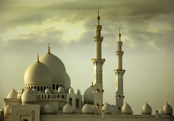 Большая мечеть Абу-Даби — стоковое фото