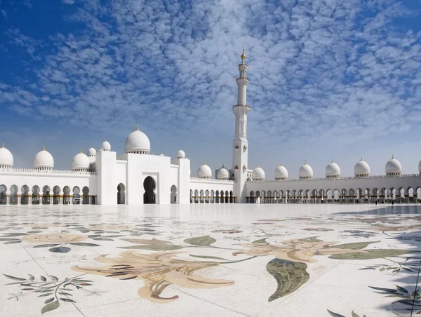Schejk zayed-moskén och veranda — Stockfoto