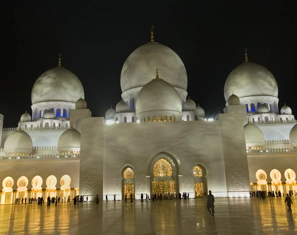 Grande mosquée à Abu Dhabi — Photo