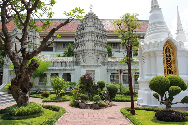 Thailändska templet arkitektur, bangkok. — Stockfoto