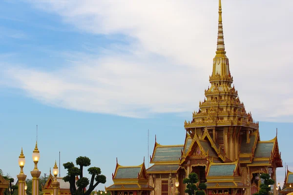 Architektur im traditionellen thailändischen Stil — Stockfoto