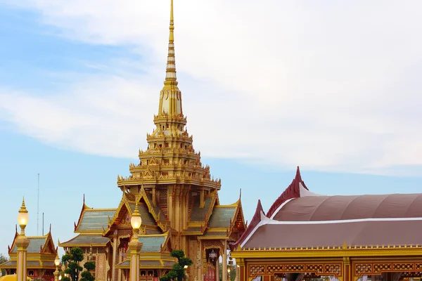 Arkitektur i traditionell thailändsk stil — Stockfoto
