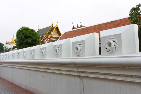 Ściany świątyni tajski. — Zdjęcie stockowe